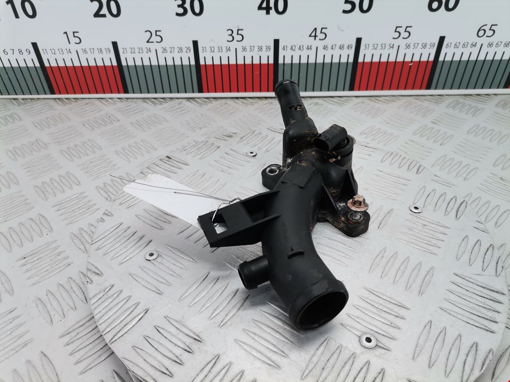 Тройник системы охлаждения OPEL Astra J 2009-2017