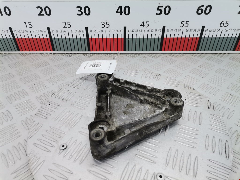 Кронштейн кондиционера OPEL Astra J 2009-2017