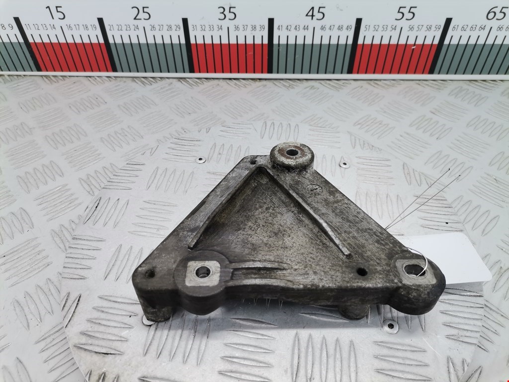 Кронштейн кондиционера OPEL Astra J 2009-2017