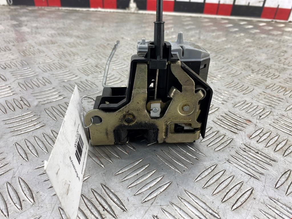 Замок двери задней правой RENAULT Scenic I 1996-2003