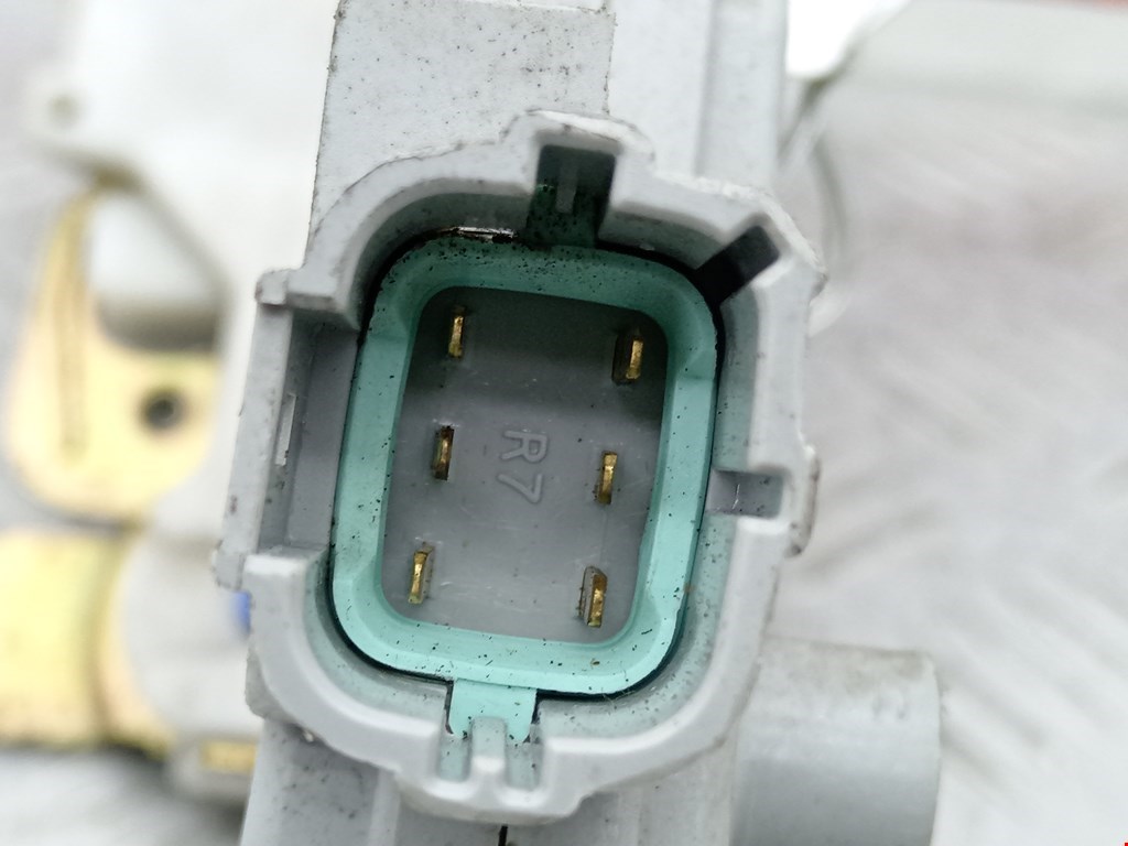 Замок двери передней правой NISSAN Primera P11 1996-2002