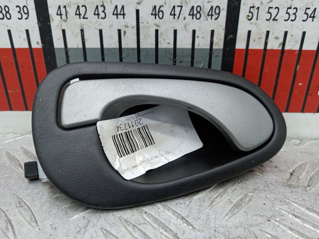 Ручка дверная передняя внутренняя правая MITSUBISHI Space Star 1999-2006