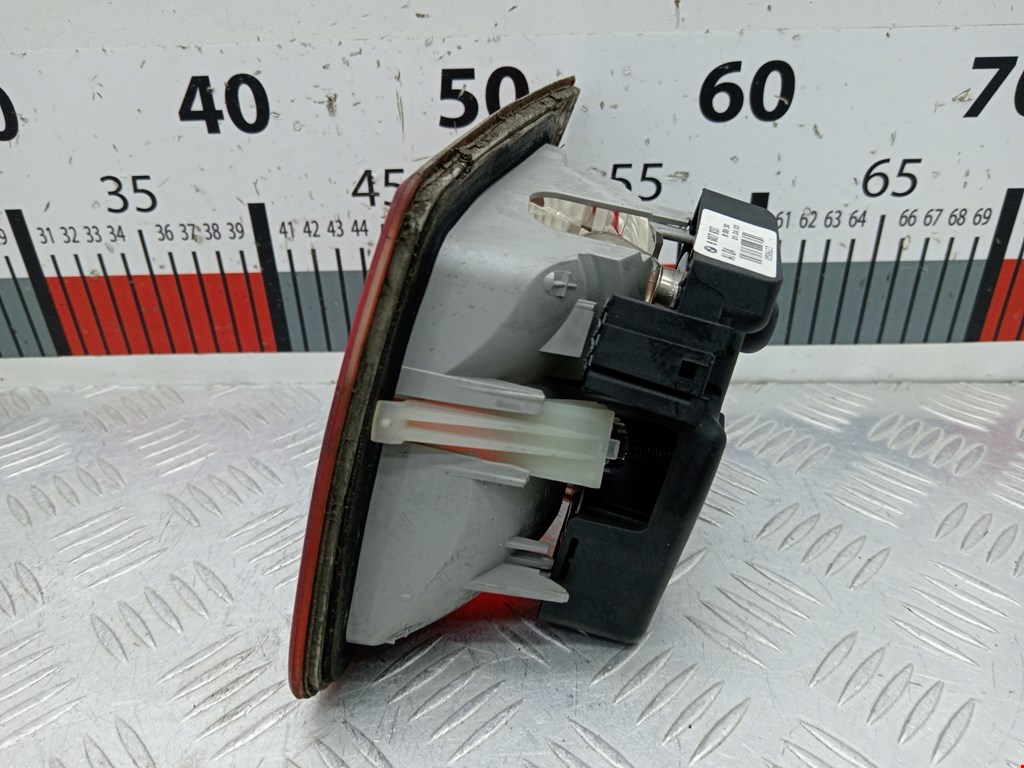 Фонарь задний внутренний левый BMW 3er E46 1998-2006