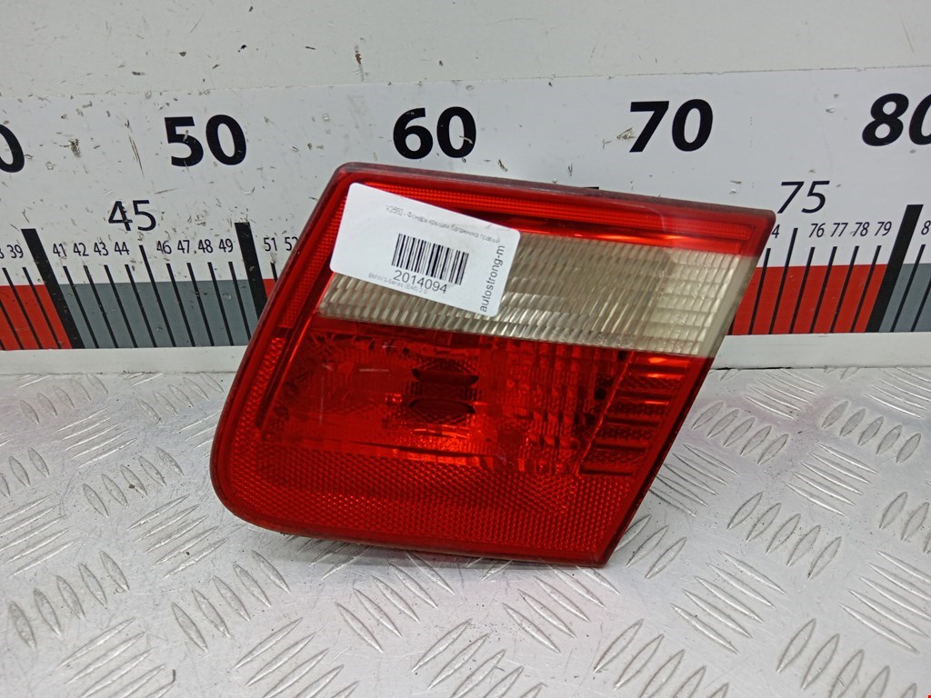 Фонарь крышки багажника правый BMW 3-Series (E46) (1998-2007)