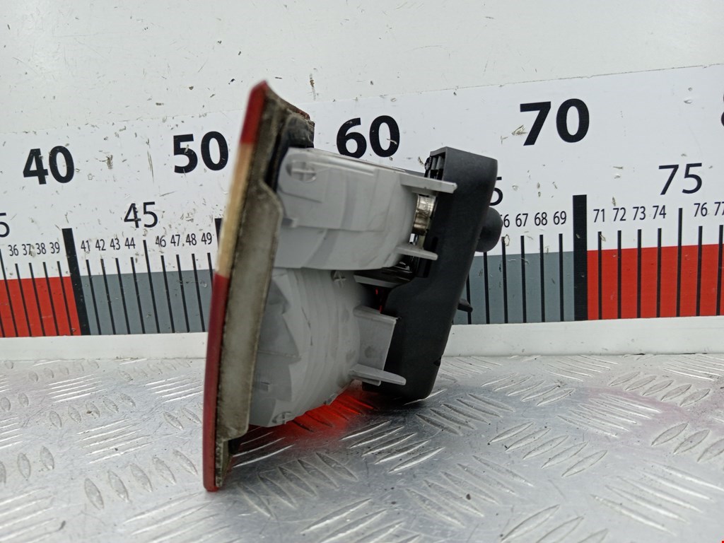 Фонарь задний внутренний правый BMW 3er E46 1998-2006