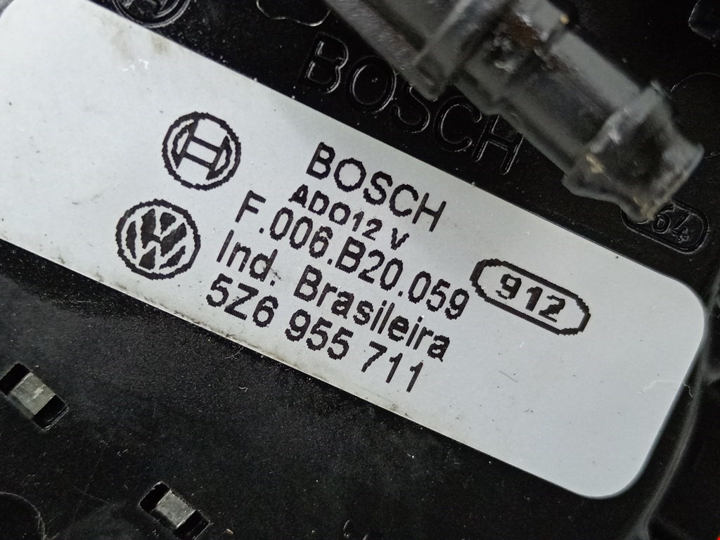 Моторчик стеклоочистителя задний VOLKSWAGEN Fox 2005-2011