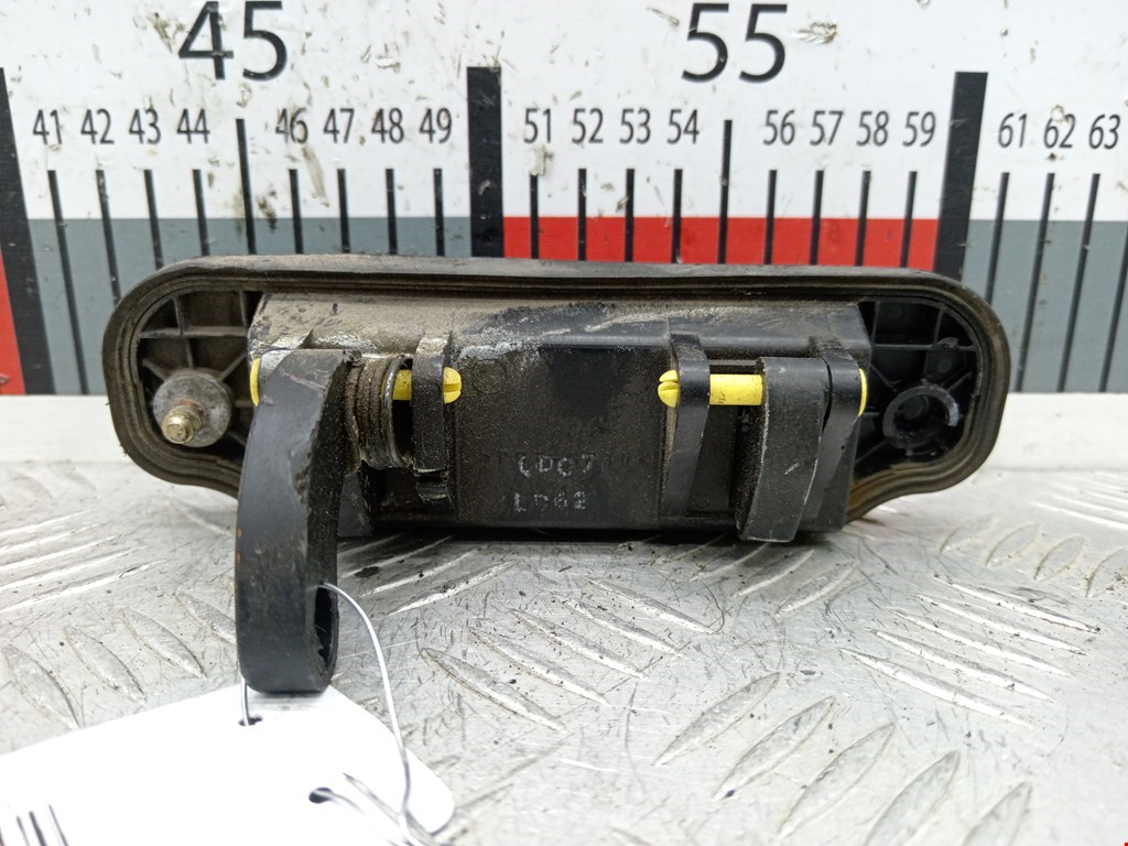 Ручка двери багажника наружная MAZDA Premacy CP 1999-2004