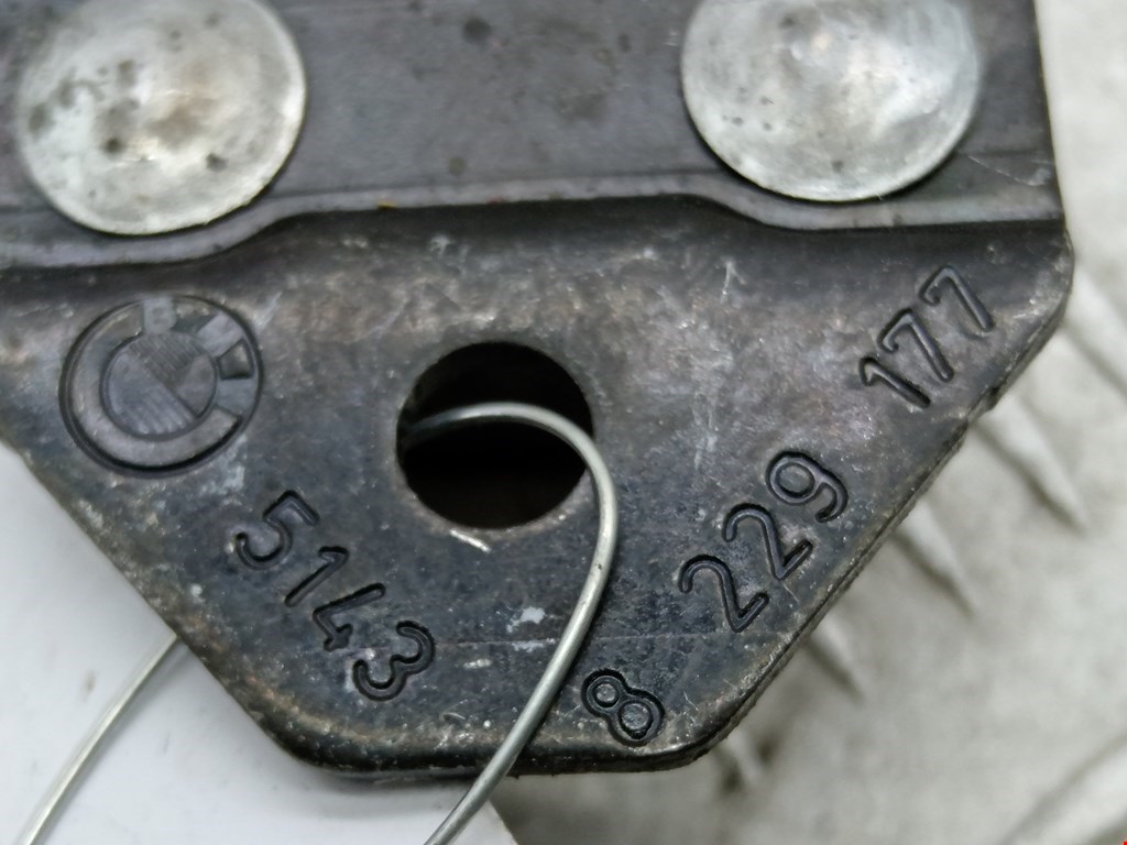 Ответная часть замка багажника BMW 3er E46 1998-2006