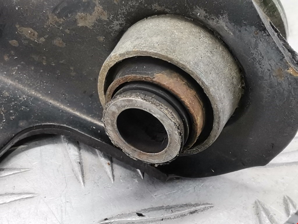 Рычаг передний левый RENAULT Megane II 2002-2009