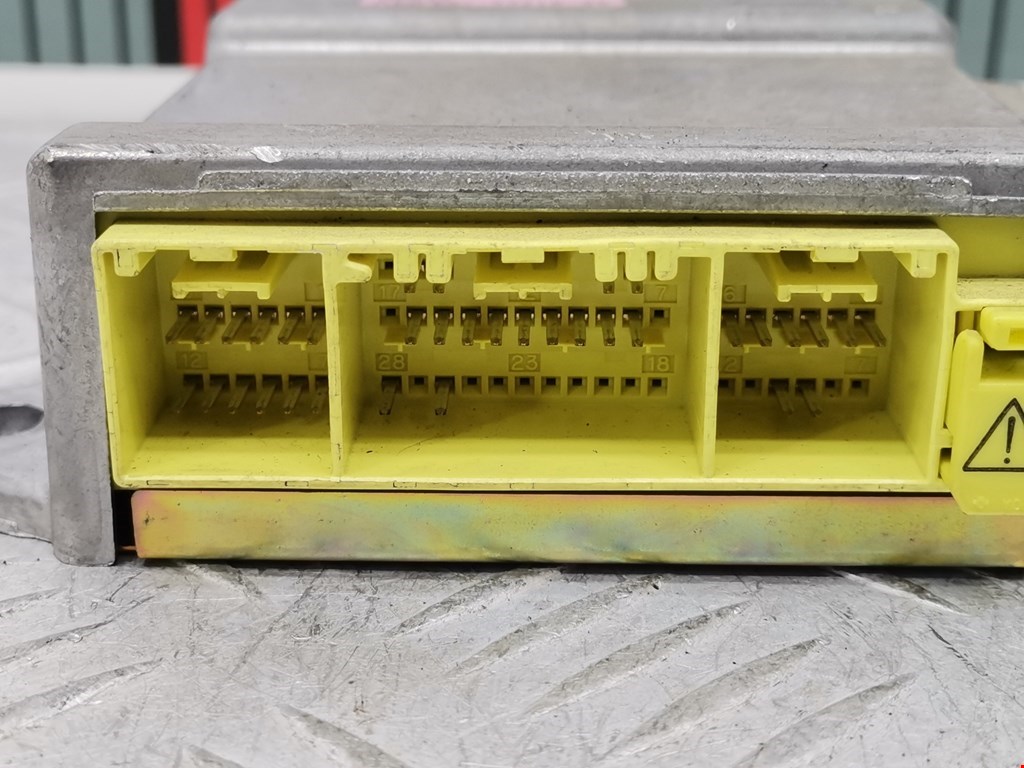 Блок управления AIR BAG MAZDA Premacy CP 1999-2004