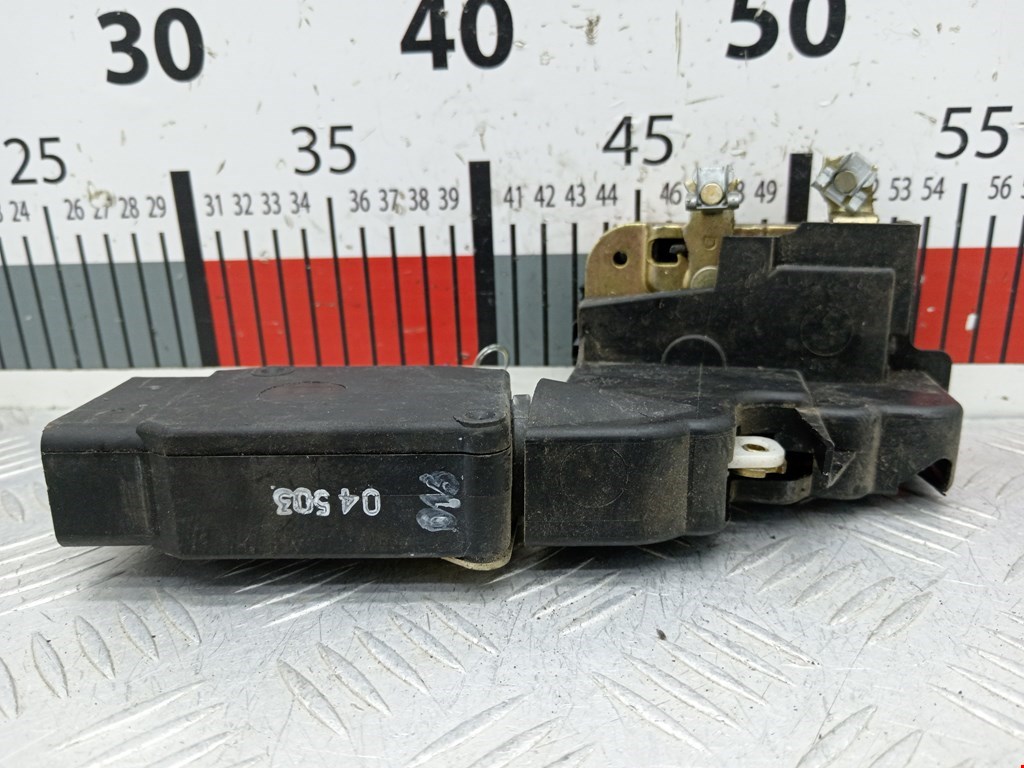 Замок двери передней правой MITSUBISHI Space Star 1999-2006