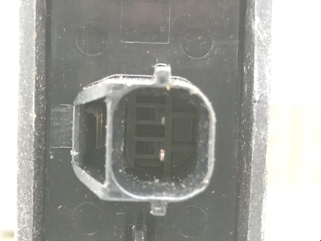 Замок двери передней правой MITSUBISHI Space Star 1999-2006