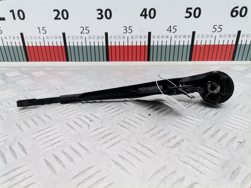 Поводок дворника задний (заднего) AUDI A4 B5 1995-2001