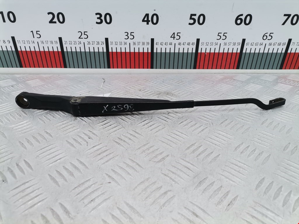 Поводок дворников передний левый/ правый VOLKSWAGEN Caddy II 1995-2004