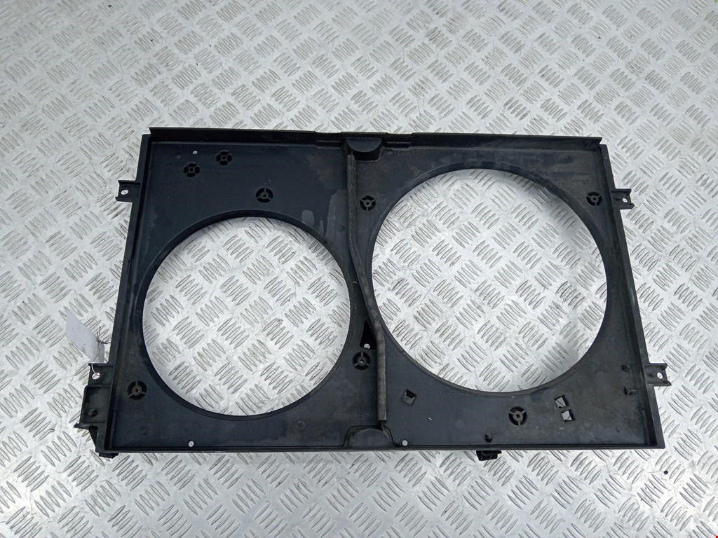 Диффузор (кожух) вентилятора VOLKSWAGEN Golf IV 1997-2003