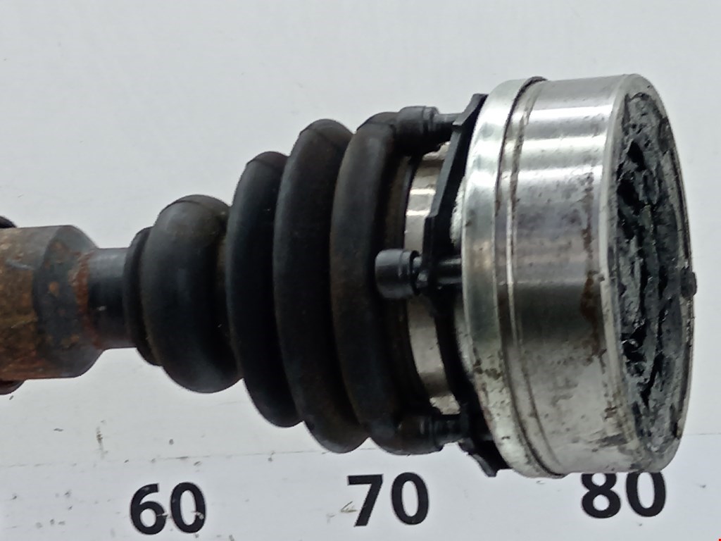 Полуось (привод, приводной вал) передняя правая VOLKSWAGEN Beetle A4 1998-2010