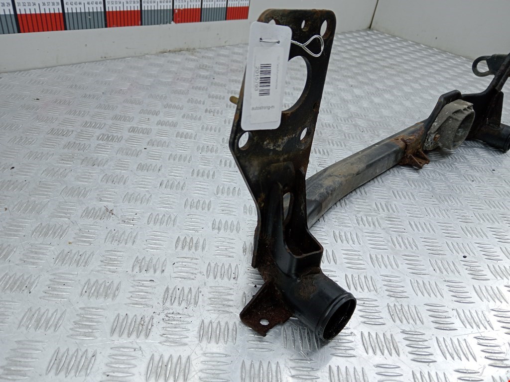 Патрубок интеркулера VOLKSWAGEN Passat B5 1997-2005