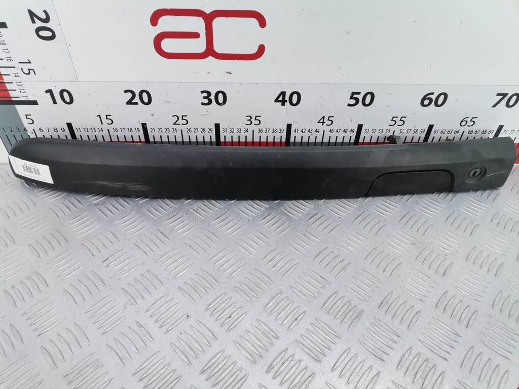 Ручка наружная распашной двери левой Renault Logan 1 (2004-2015)