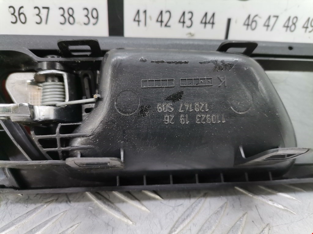 Ручка дверная передняя внутренняя левая VOLKSWAGEN Passat B7 2011-2015