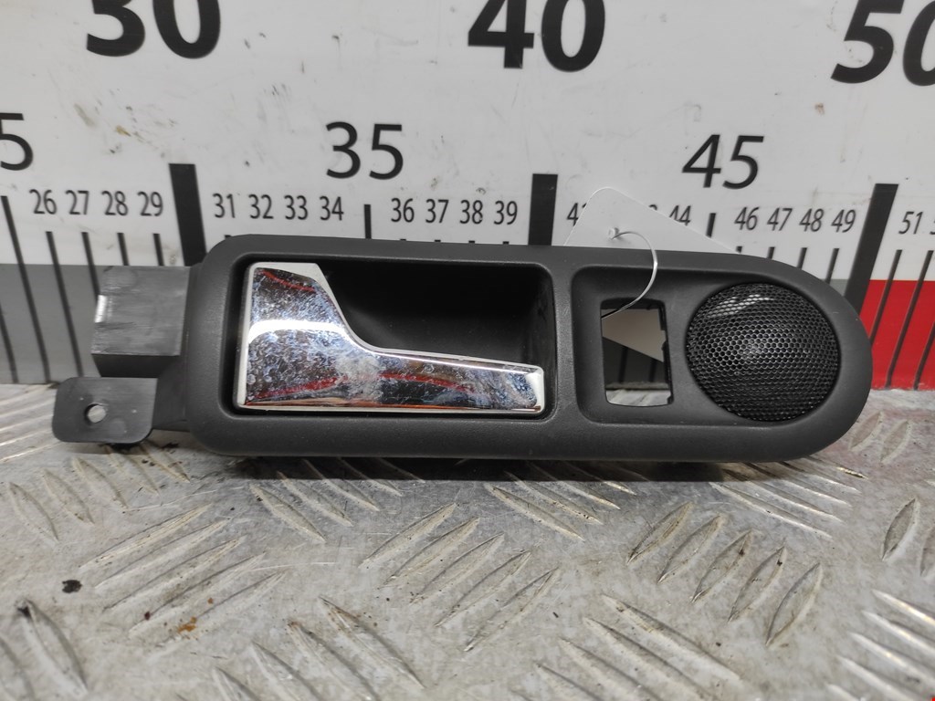 Ручка дверная задняя внутренняя левая VOLKSWAGEN Golf IV 1997-2003