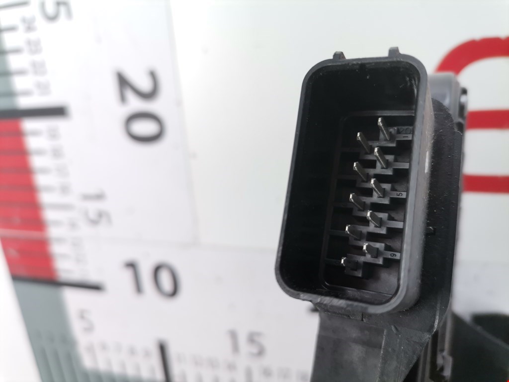 Замок двери передней правой LAND ROVER Range Rover Sport 2005-2013