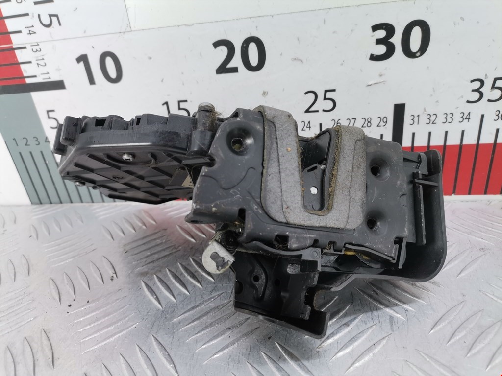 Замок двери передней правой LAND ROVER Range Rover Sport 2005-2013