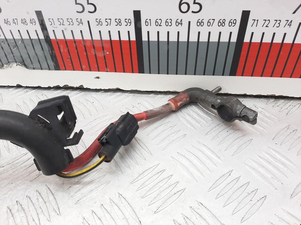 Клемма аккумулятора (плюс) + VOLVO V40 I 1995-2004