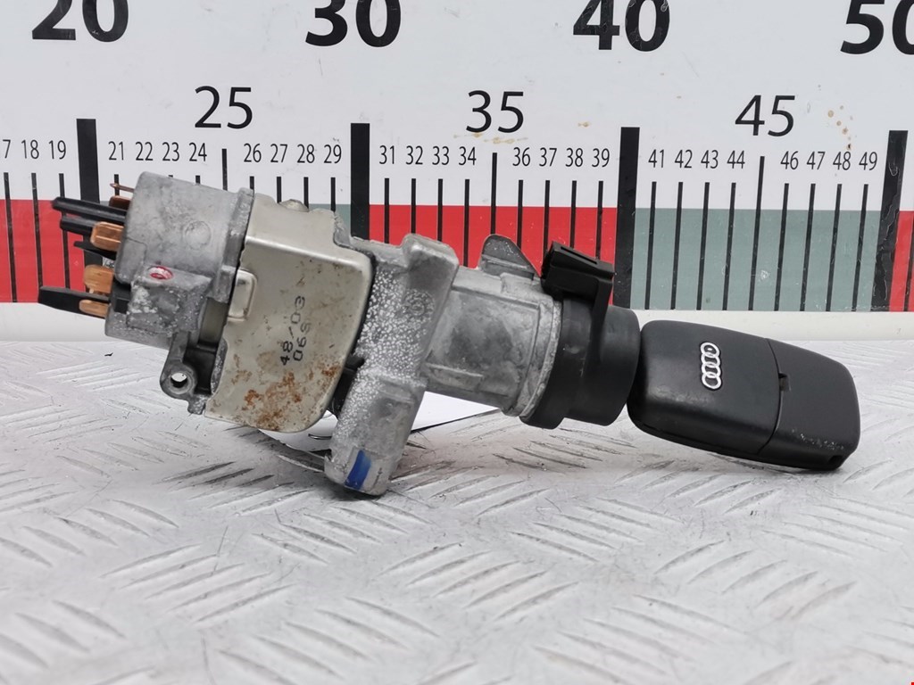 Замок зажигания AUDI A6 C5 1997-2004