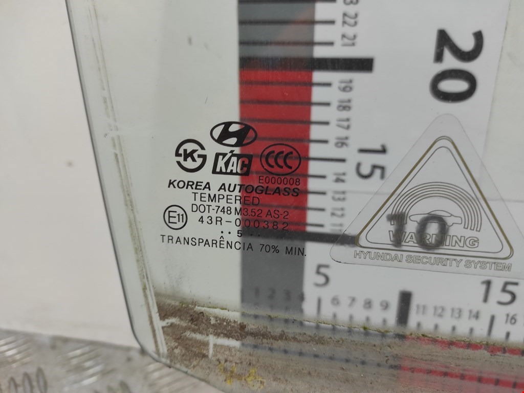 Стекло двери переднее правое HYUNDAI Tucson l 2004-2010