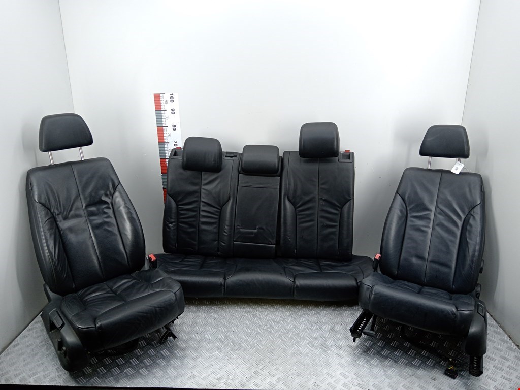 Комплект (К-кт) сидений VOLKSWAGEN Passat B6 2005-2011