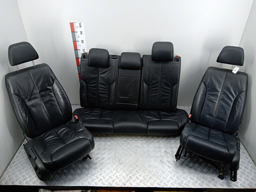 Комплект (К-кт) сидений VOLKSWAGEN Passat B6 2005-2011