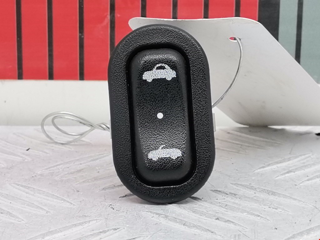 Кнопка открывания люка OPEL Astra G 1998-2005