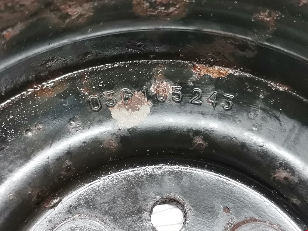 Шестерня коленвала (шкив) VOLKSWAGEN Passat B6 2005-2011