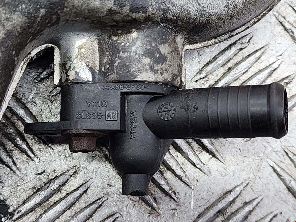 Тройник системы охлаждения FORD Transit 2000-2006