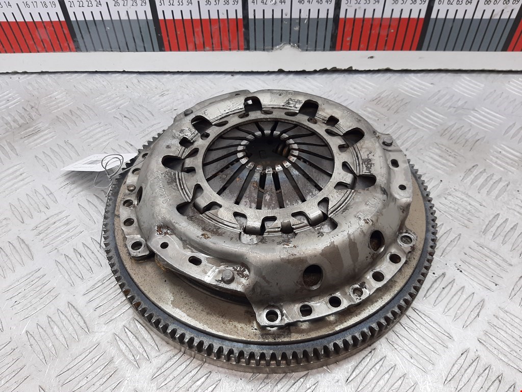 Маховик (демпфер сцепления) Skoda Fabia 1 (1999-2007)