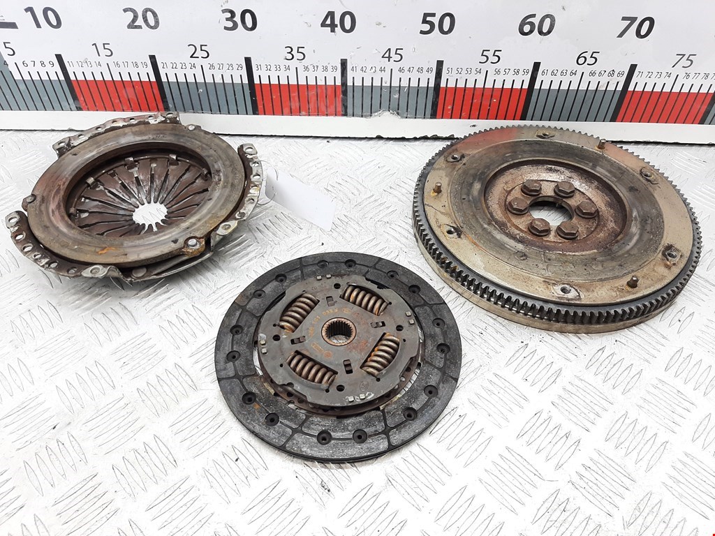 Маховик (демпфер сцепления) SKODA Fabia MK1 1999-2006