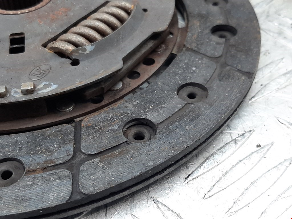 Маховик (демпфер сцепления) SKODA Fabia MK1 1999-2006