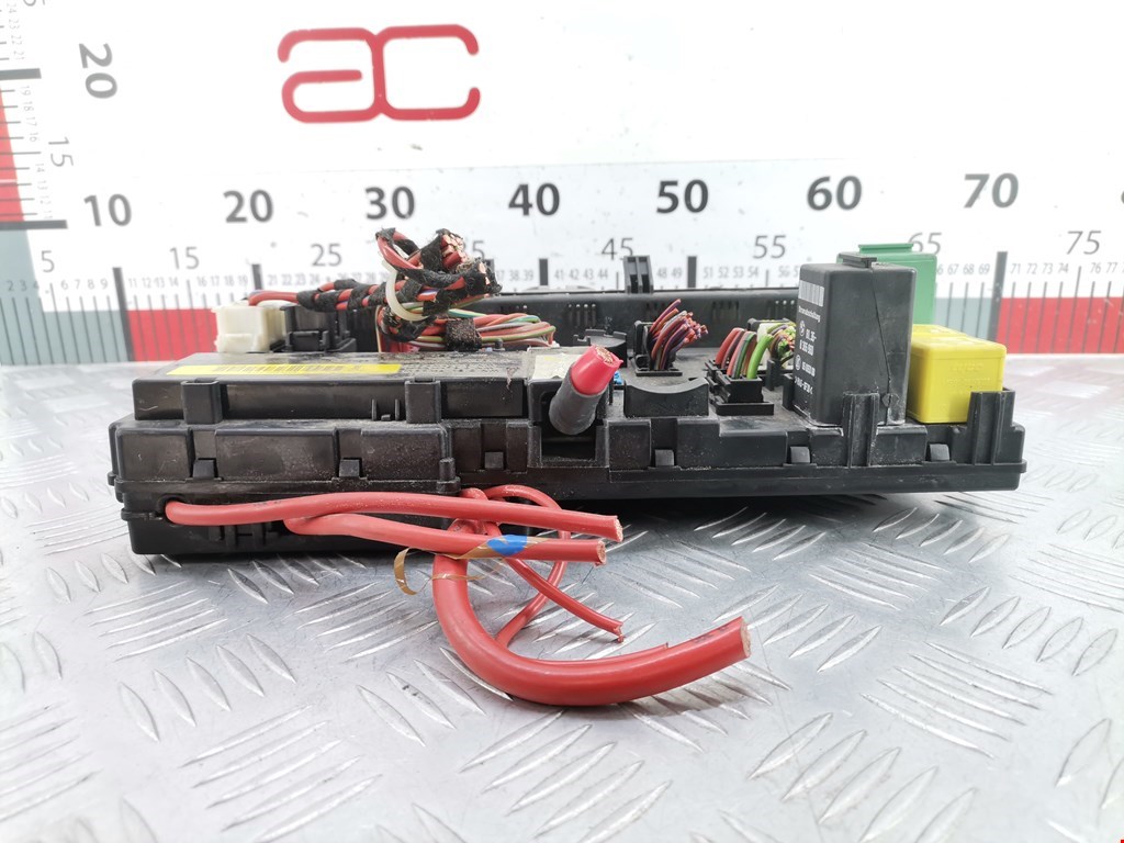 Датчик уровня в бачок омывателя LAND ROVER Range Rover 2002-2012