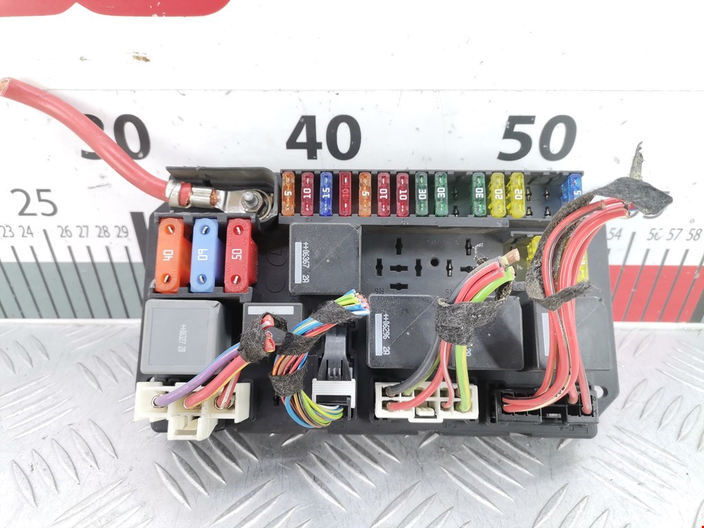 Датчик уровня в бачок омывателя LAND ROVER Range Rover 2002-2012