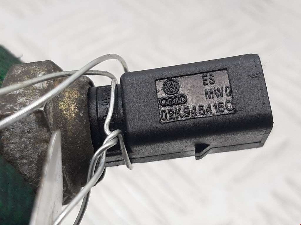 Датчик включения заднего хода VOLKSWAGEN Golf IV 1997-2003