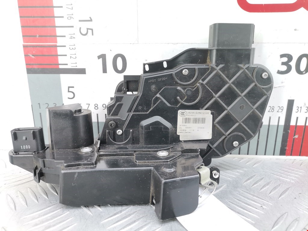 Замок двери задней правой FORD Kuga 2008-2012