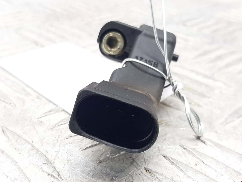 Датчик положения коленвала VOLKSWAGEN Golf V Plus 2004-2009