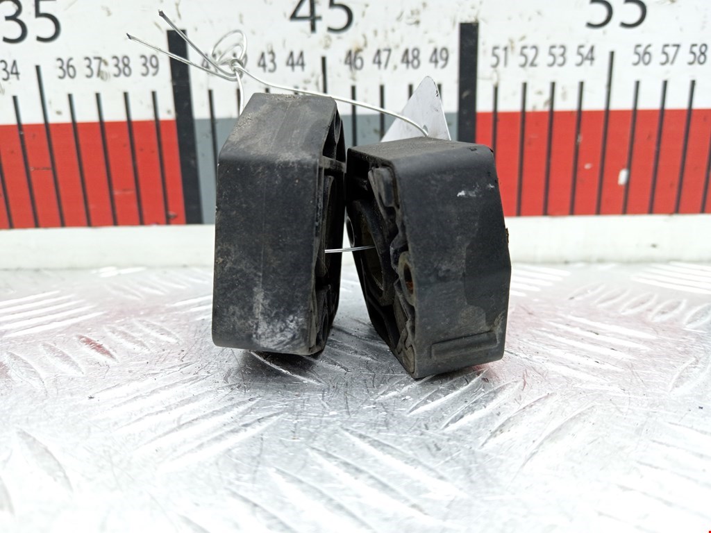 Кронштейн (крепление) радиатора SEAT Toledo 1998-2004