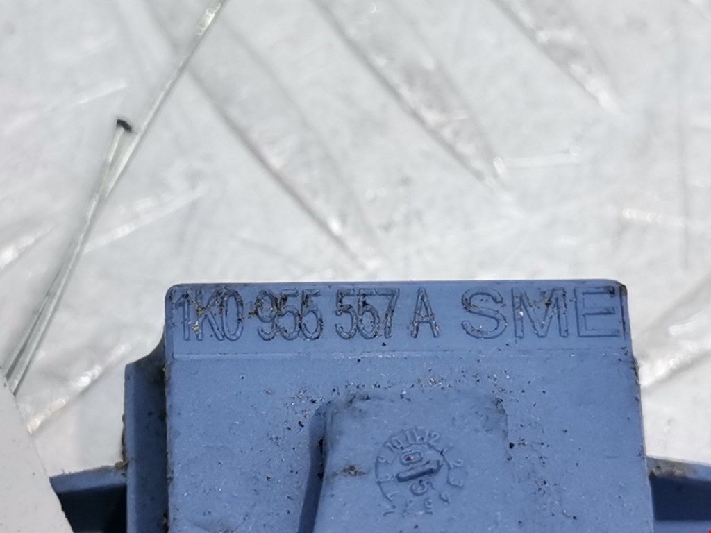 Датчик AIR BAG (подушек безопасности) VOLKSWAGEN Golf V Plus 2004-2009