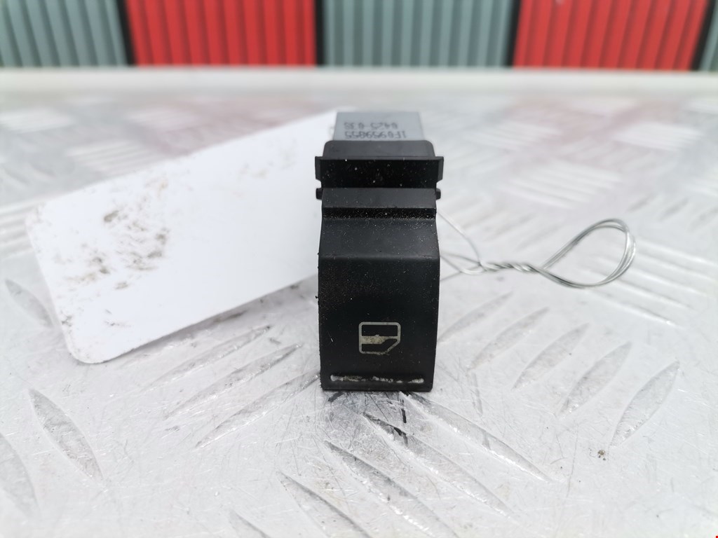 Кнопка стеклоподъемника VOLKSWAGEN Golf V Plus 2004-2009