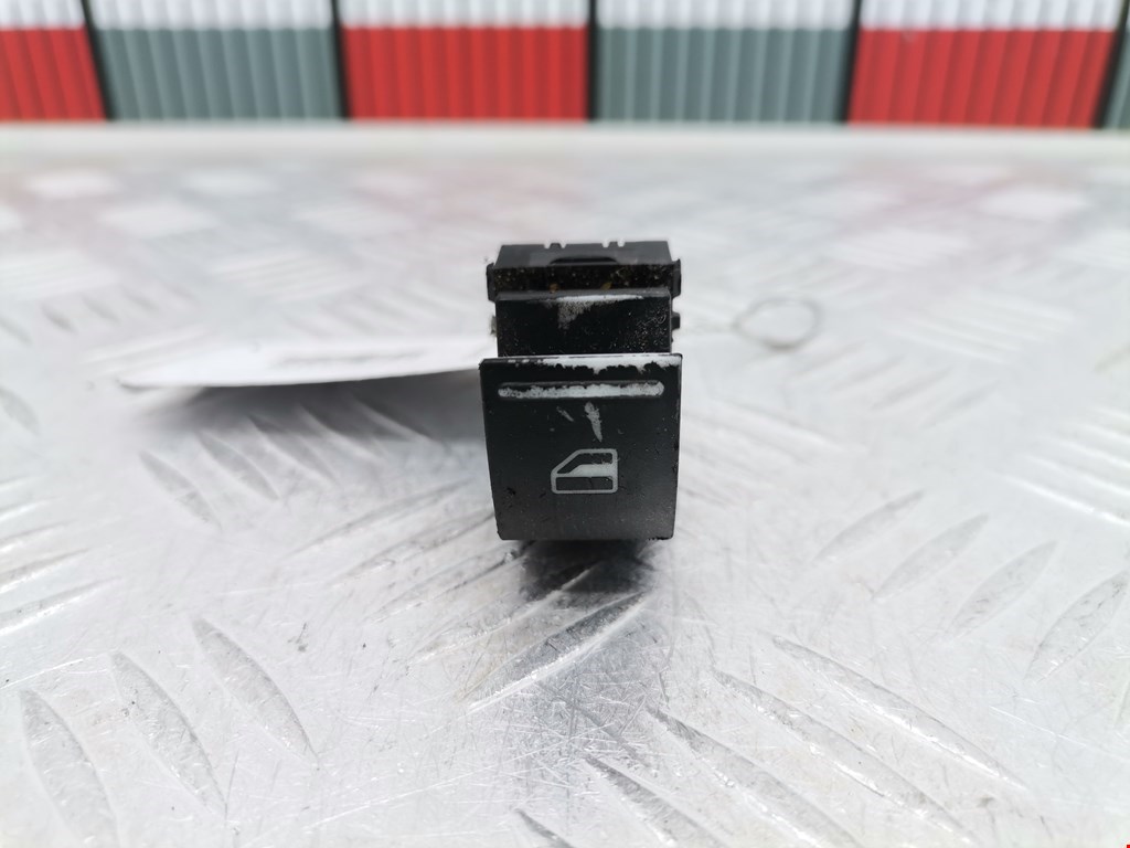 Кнопка стеклоподъемника VOLKSWAGEN Golf V Plus 2004-2009