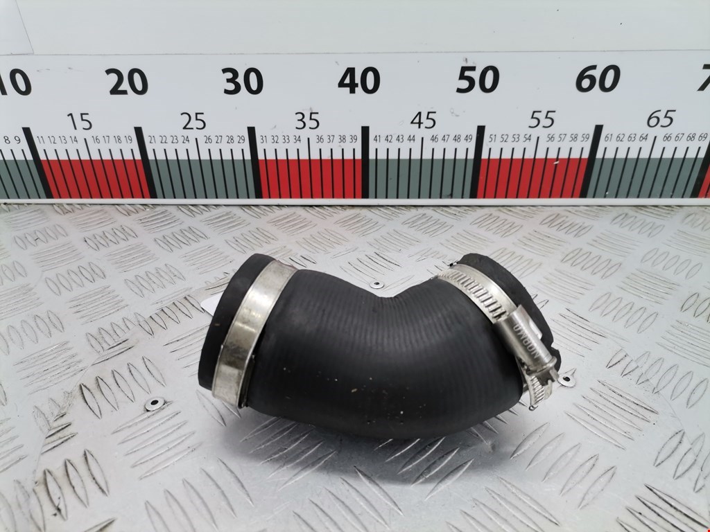 Патрубок интеркулера SKODA Rapid 2012-2020