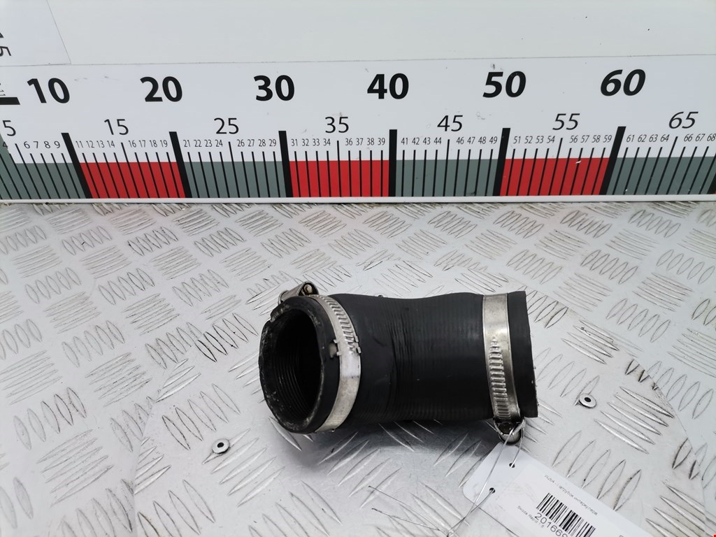 Патрубок интеркулера SKODA Rapid 2012-2020