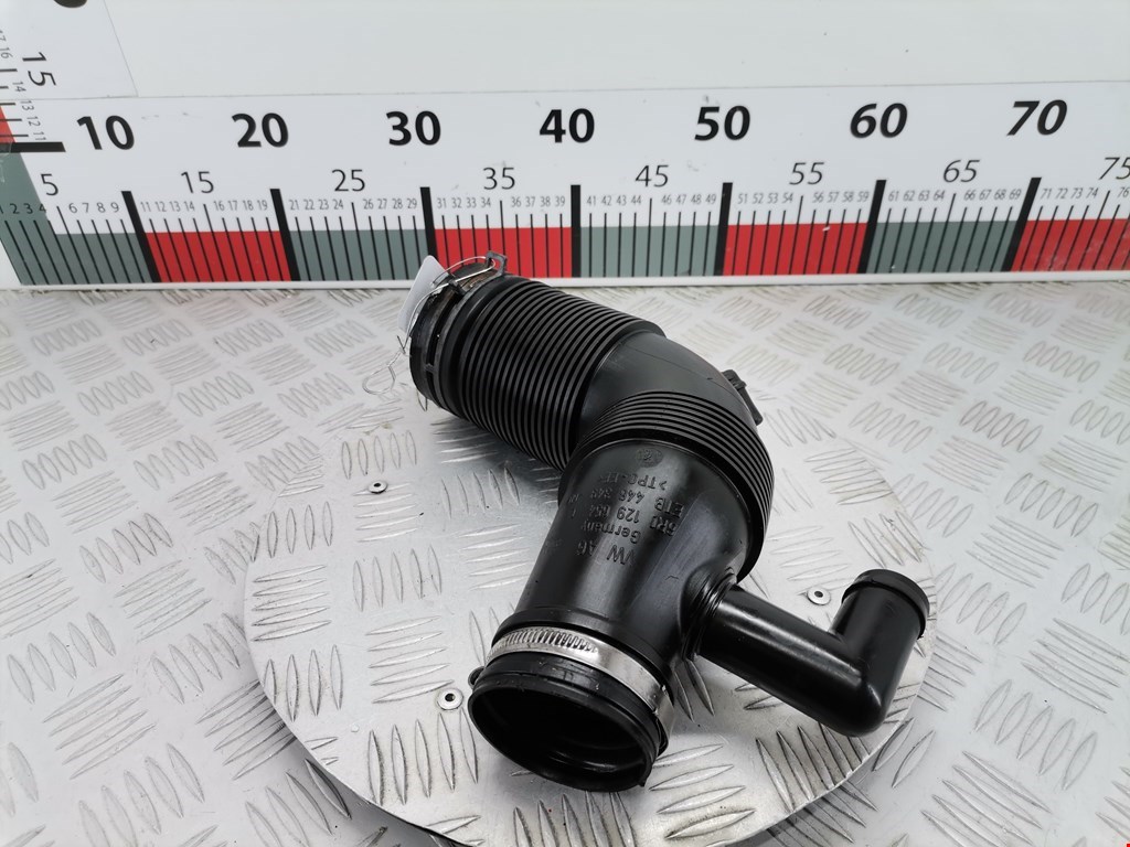 Патрубок воздушного фильтра SKODA Rapid 2012-2020