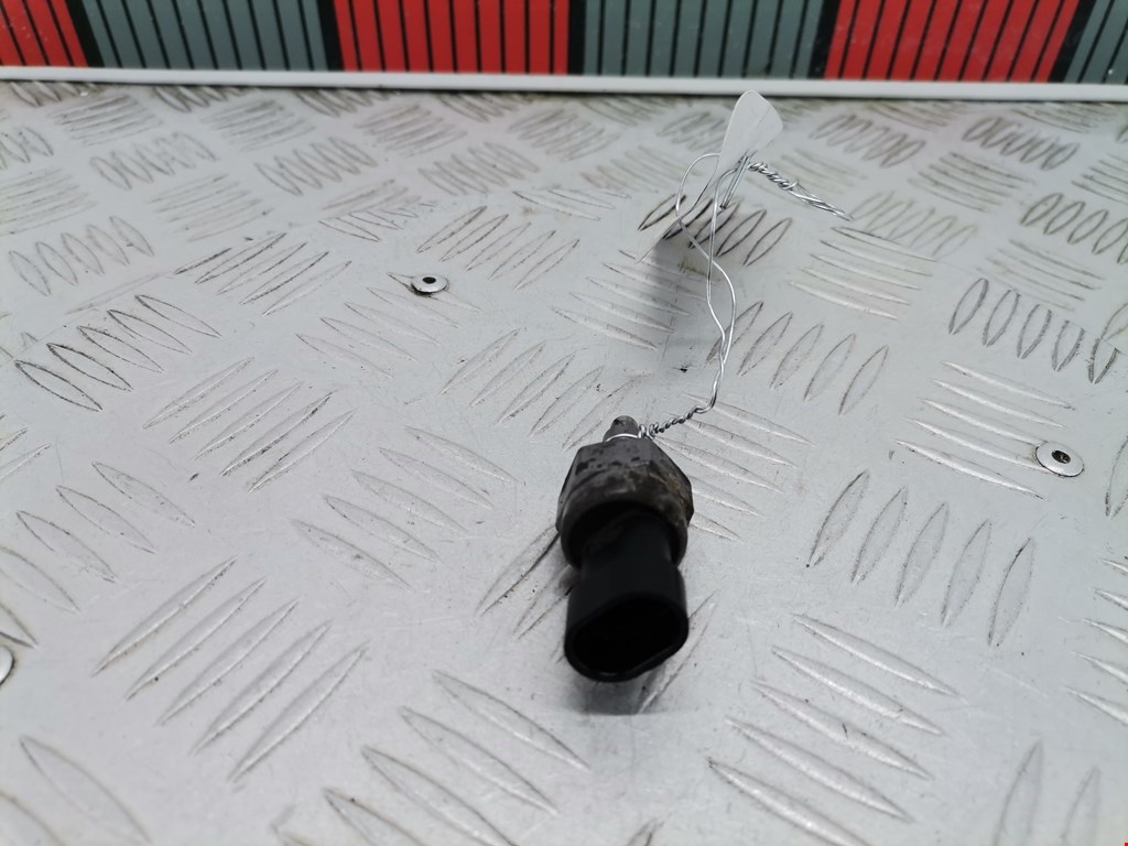 Датчик включения заднего хода OPEL Corsa D 2006-2014